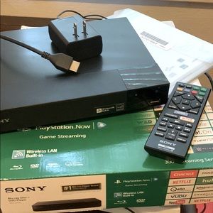 Gently used Sony Blu-ray and DVD Player